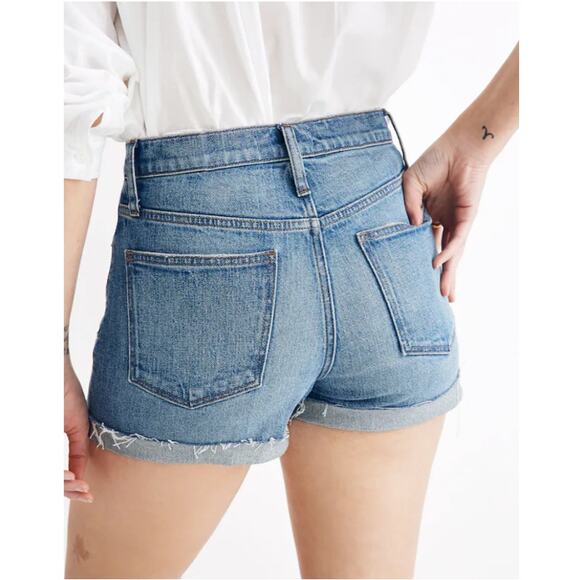MADEWELL M9222 High-Rise Denim Shorts in Malden Wash // 28 - Picture 3 of 12